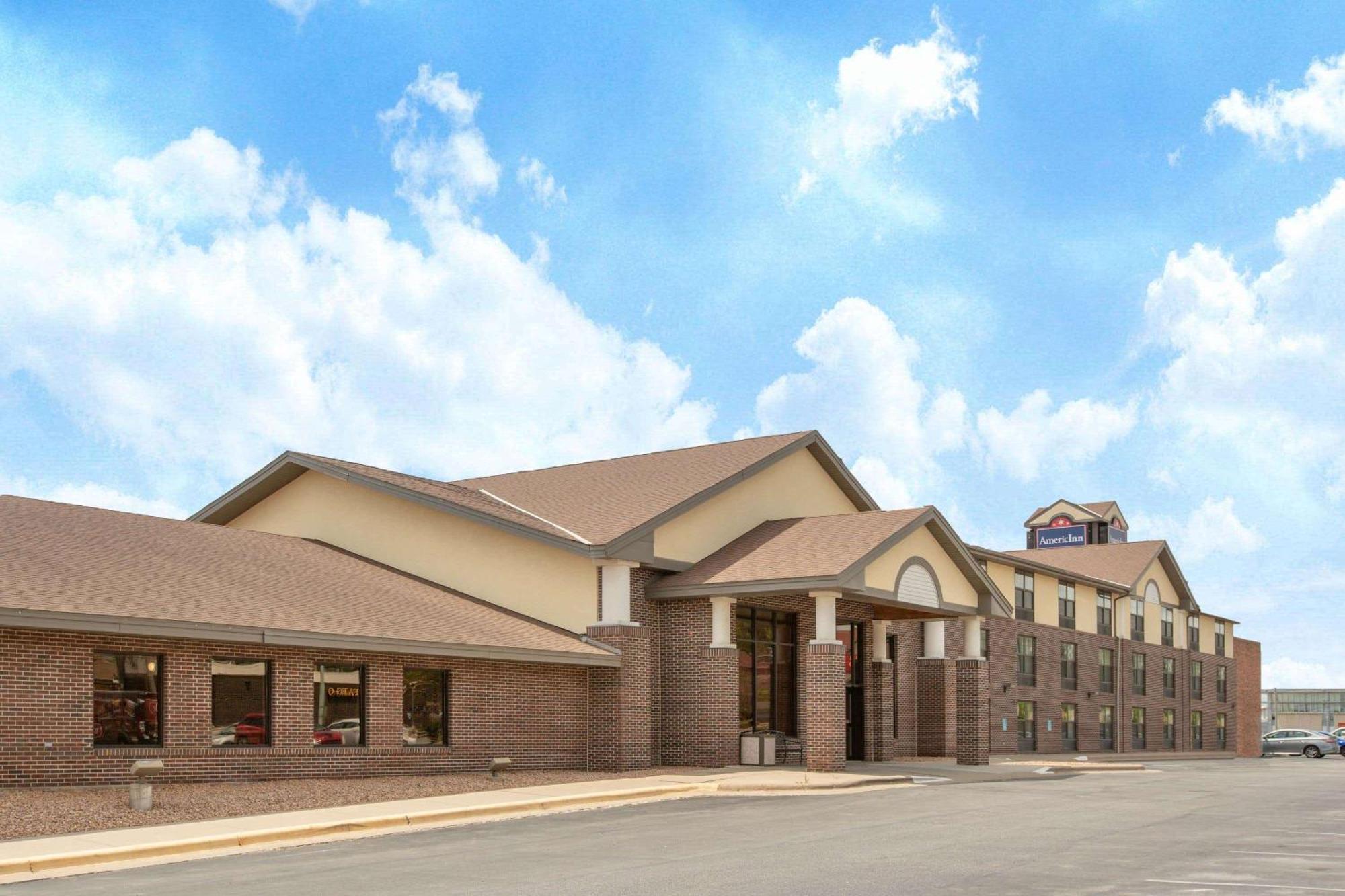 Americinn By Wyndham Ottumwa Exterior photo