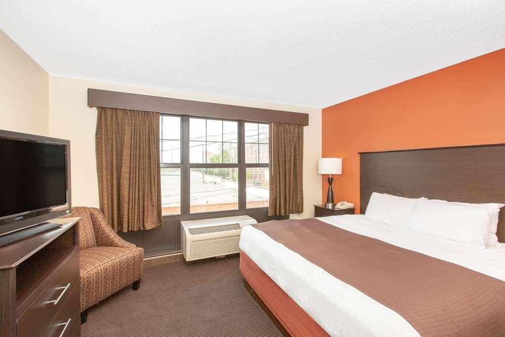 Americinn By Wyndham Ottumwa Room photo