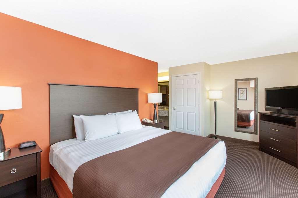 Americinn By Wyndham Ottumwa Room photo